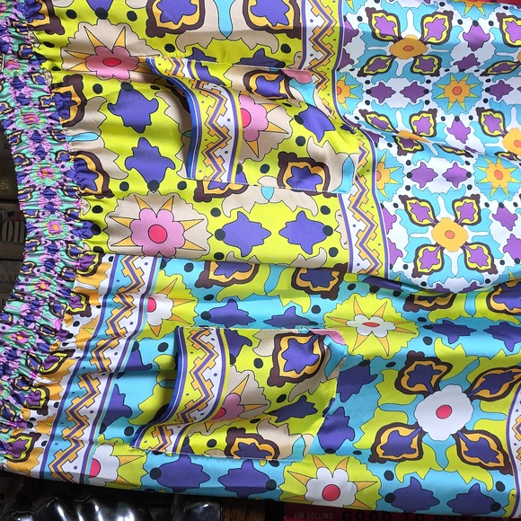 Zara Silky Multicolored Pull On Pants, Size Large - Picture 8 of 10